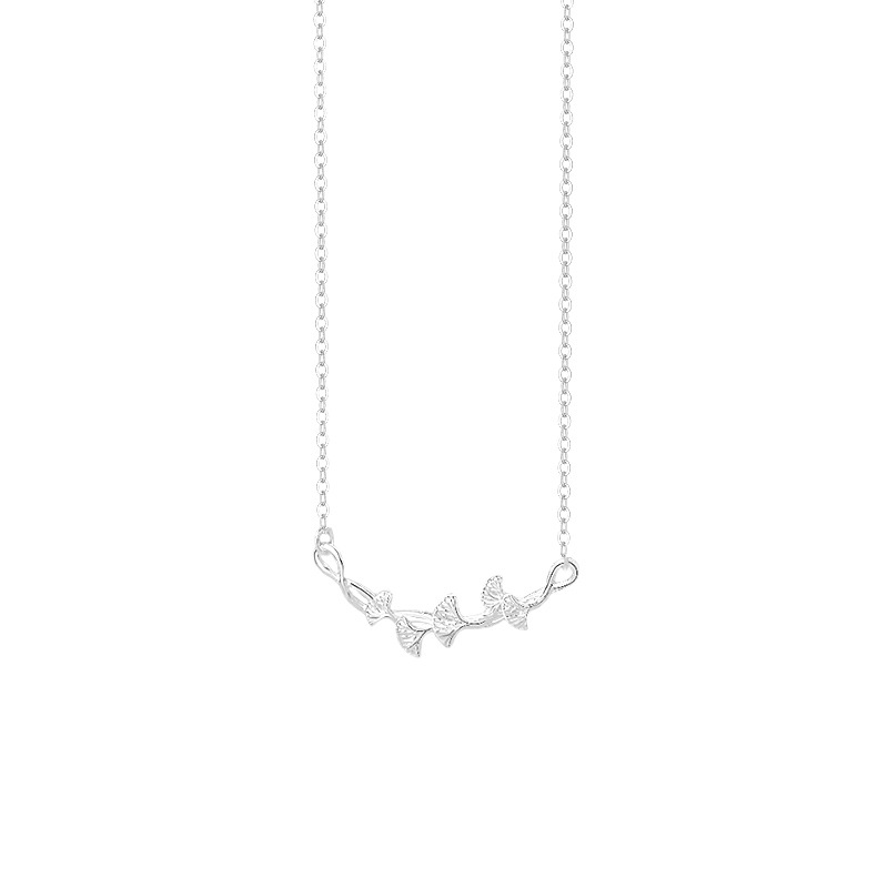 Apricot leaf necklace, sweet and girlish, elegant and stylish collarbone necklace.