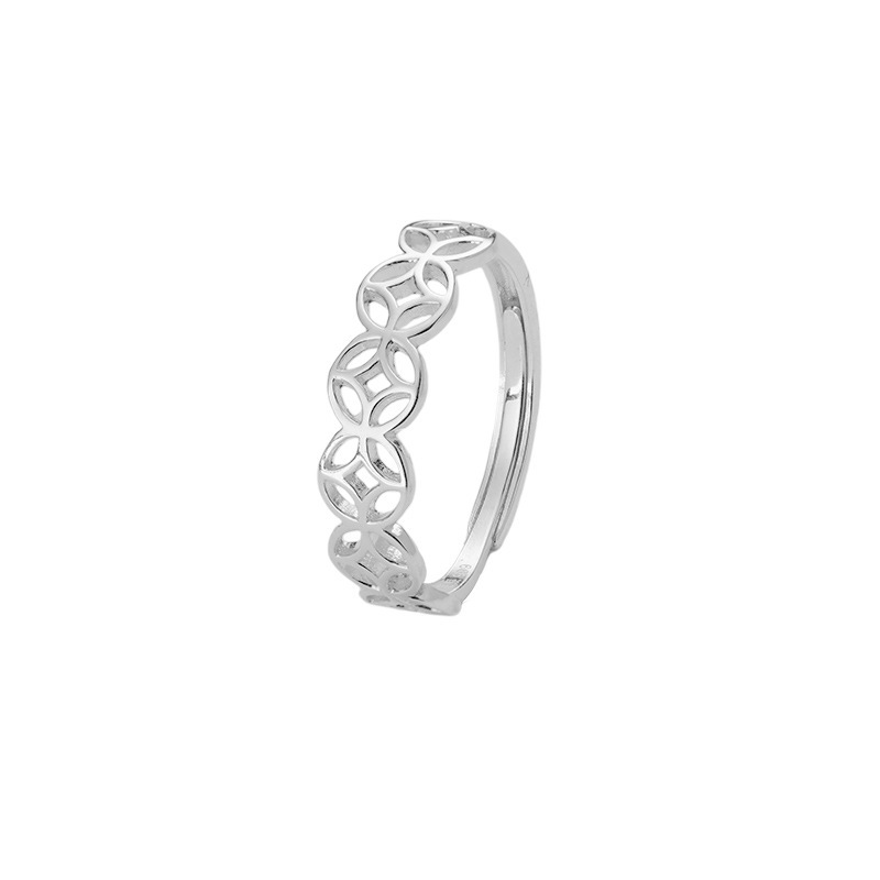 Women's ring with unique, niche design, artistic style, open ring