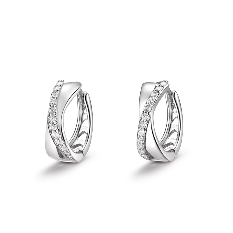 Sterling silver cross-studded diamond ear cuffs, suitable for pierced ears, no need to remove while sleeping, geometric minimalist style.