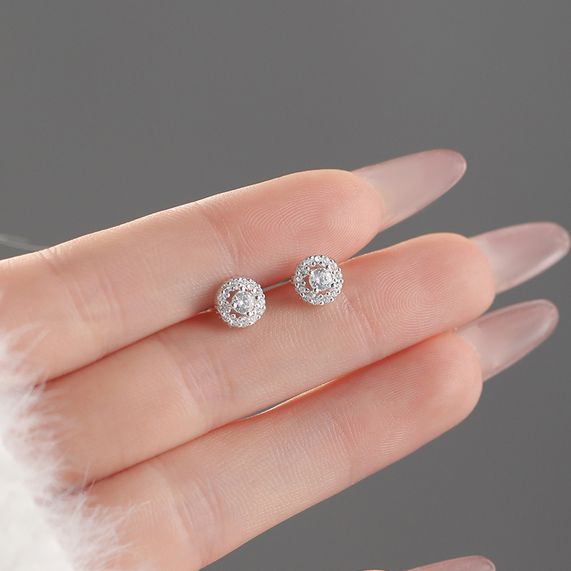 Micro-painted zircon round stud earrings, simple geometric design, sparkly and elegant.