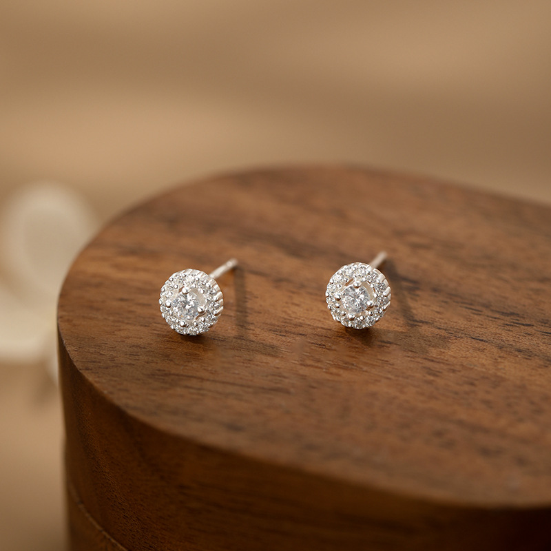 Micro-painted zircon round stud earrings, simple geometric design, sparkly and elegant.