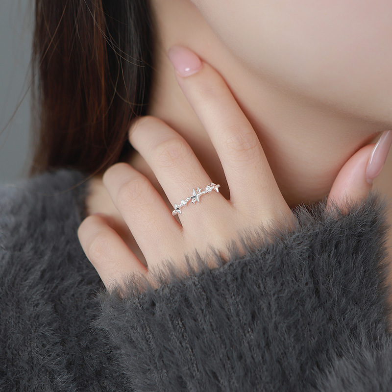 Sterling silver four-pointed star zircon ring for women, a unique, fashionable, artistic, gentle, and sweet jewelry.